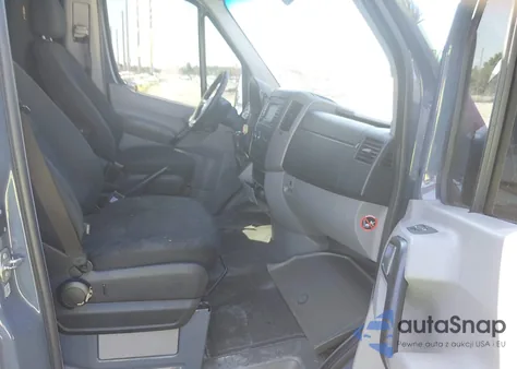 2018 Mercedes-Benz Sprinter 2500 Standard Roof V6 z USA, uszkodzony, nr VIN WD3PE7CD9JP633073